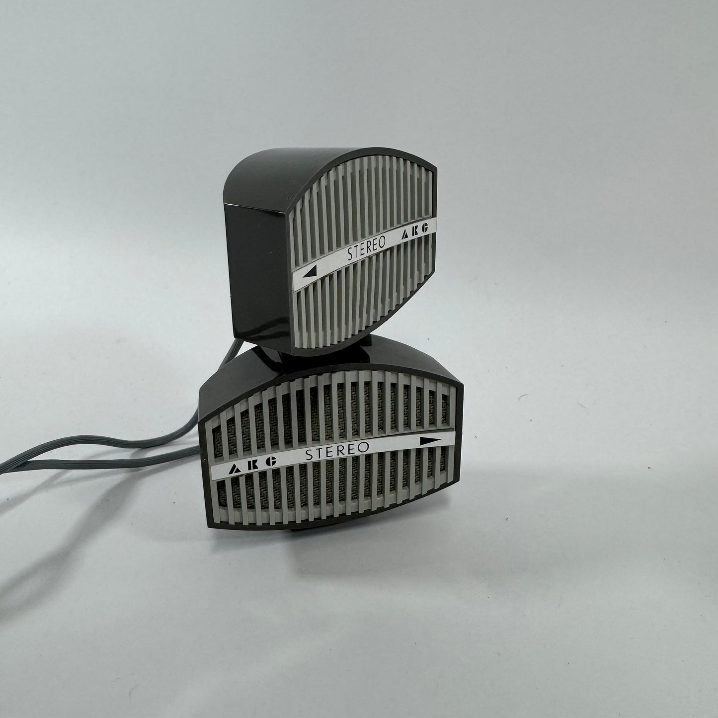 AKG D66 Retro Stereo Microfoons – Iconisch 60s/70s Geluid & Design | Vintage Collectorsitem