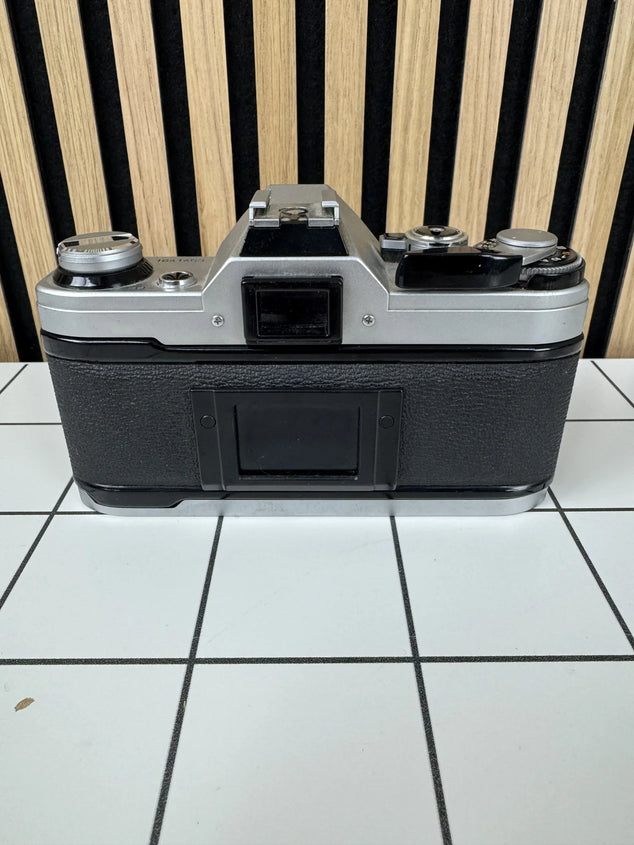 AE-1 zilver + FD 50mm f/1.8 occasion