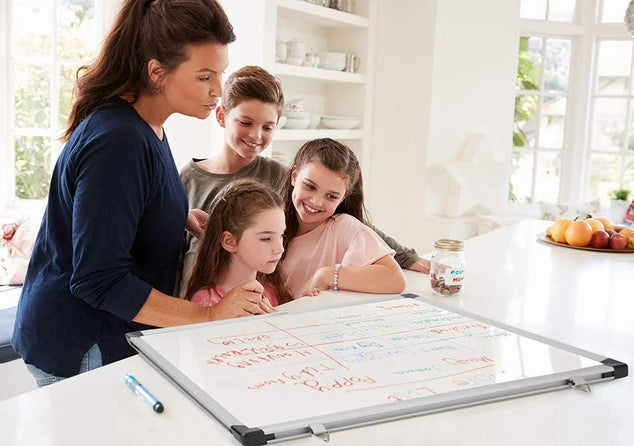 Whiteboard Drywipe Magnetic With Pen Tray And Aluminium Trim, 90 Cm