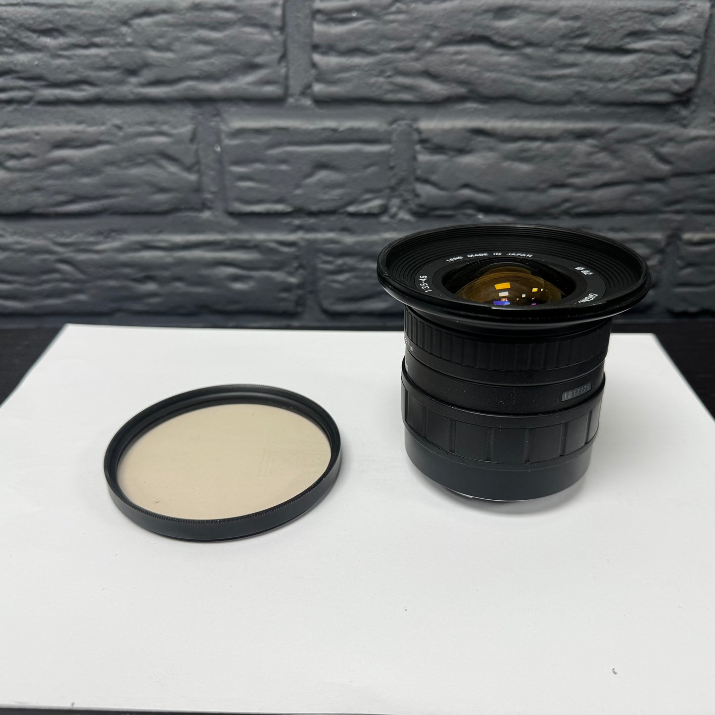 Sigma 18–35mm f/3.5–4.5 Aspherical Lens (Canon EF) + Rodenstock Skylight Filter 82mm | Gebruikt, Perfecte Staat