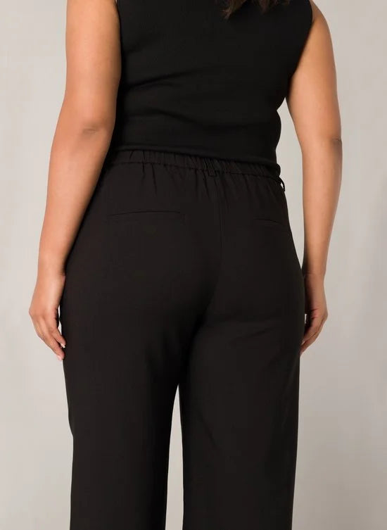 BASE LEVEL CURVY Yorinthe Pants - Black - maat W3(52) / L32