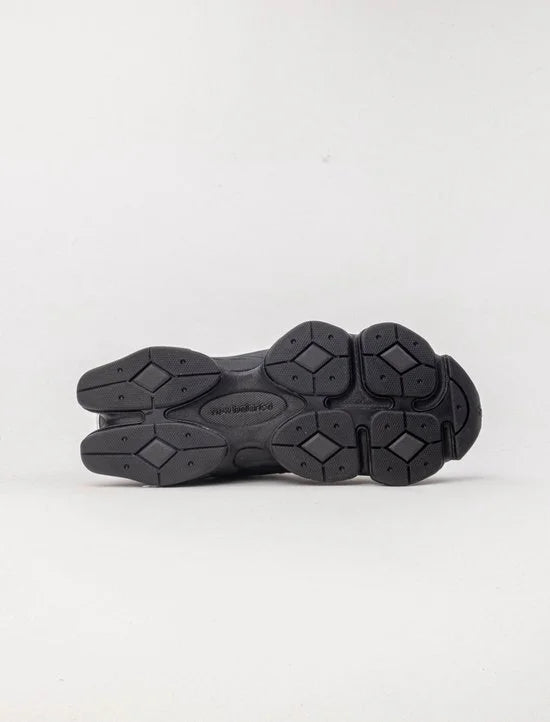 New Balance - U9060ZGE Black Cement - Maat 45