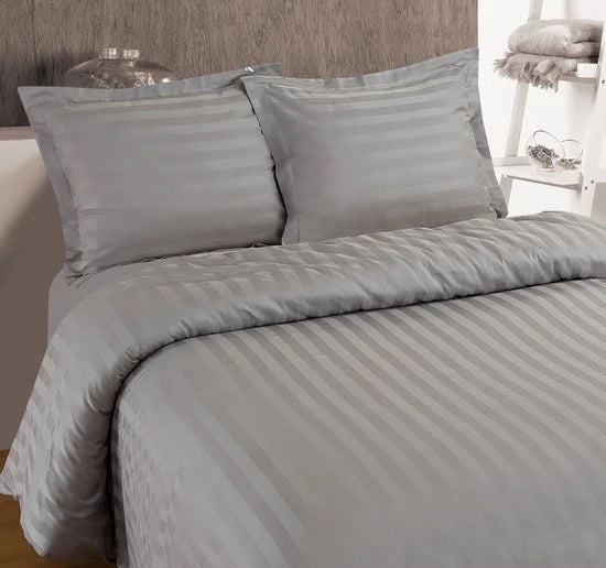 Primaviera Deluxe Hotel Stripe Dekbedovertrek - Lits-Jumeaux - 240X200/220 + 2 x kussenslopen 60x70 - Grijs