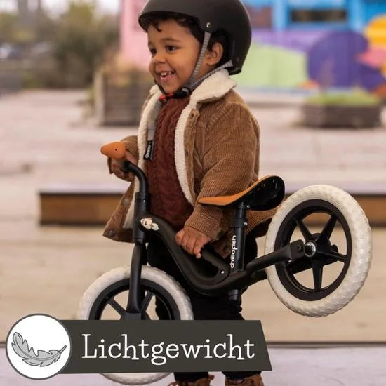 Chillafish Loopfiets 2 jaar - Lichtgewicht met verstelbaar zadel en stuur - Zwart - Loopfiets voor jongens en meisjes tot 4 jaar met handvat om te dr